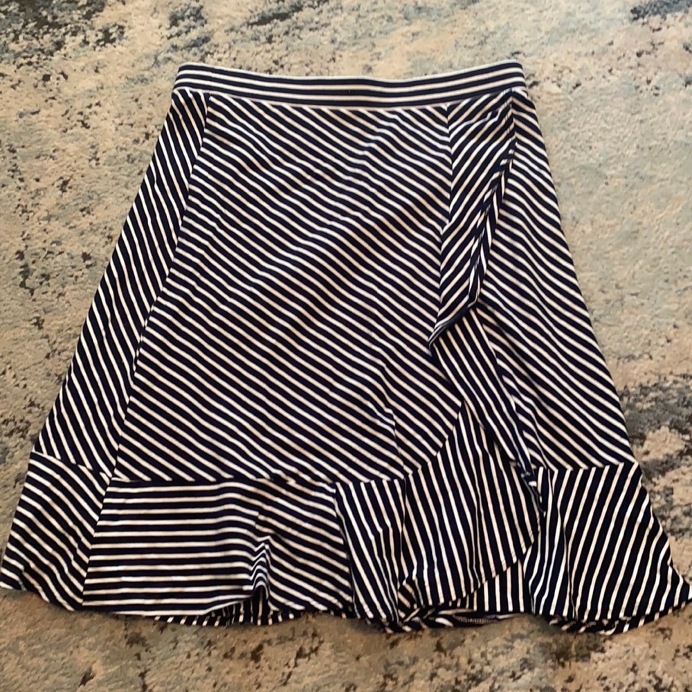 Knee length striped skirt